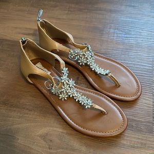 Jessica Simpson sandals with Crystal details Size 8 Worn once